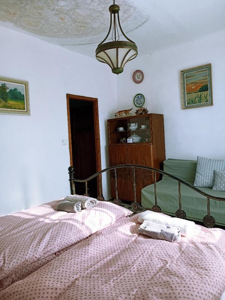 Ubytovani Pod Jilmem Zar Zimmer foto