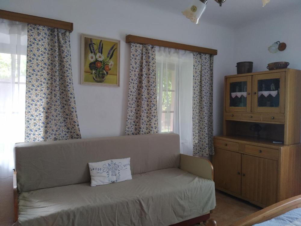 Ubytovani Pod Jilmem Zar Zimmer foto